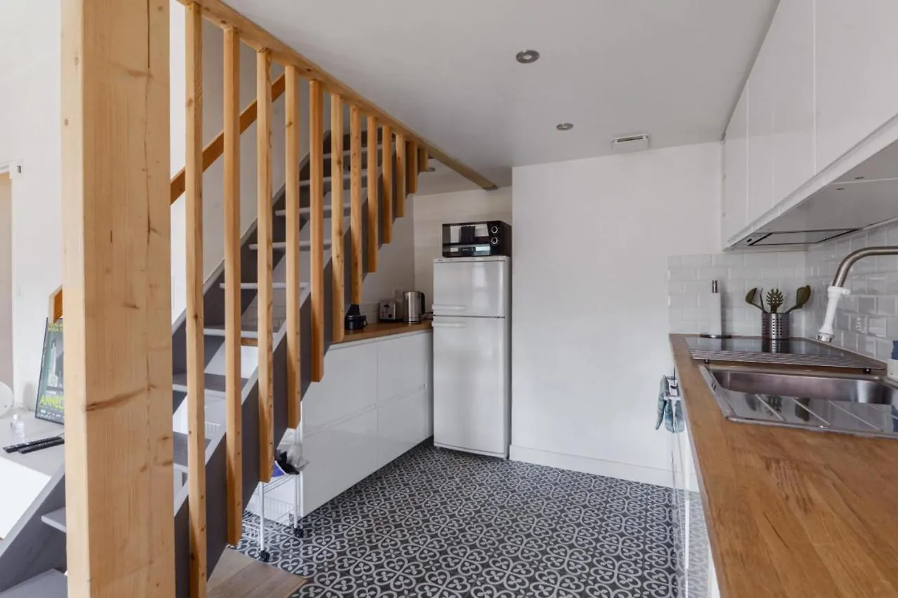 Duplex Volland - Welkeys Apartment Annecy 0*,  France
